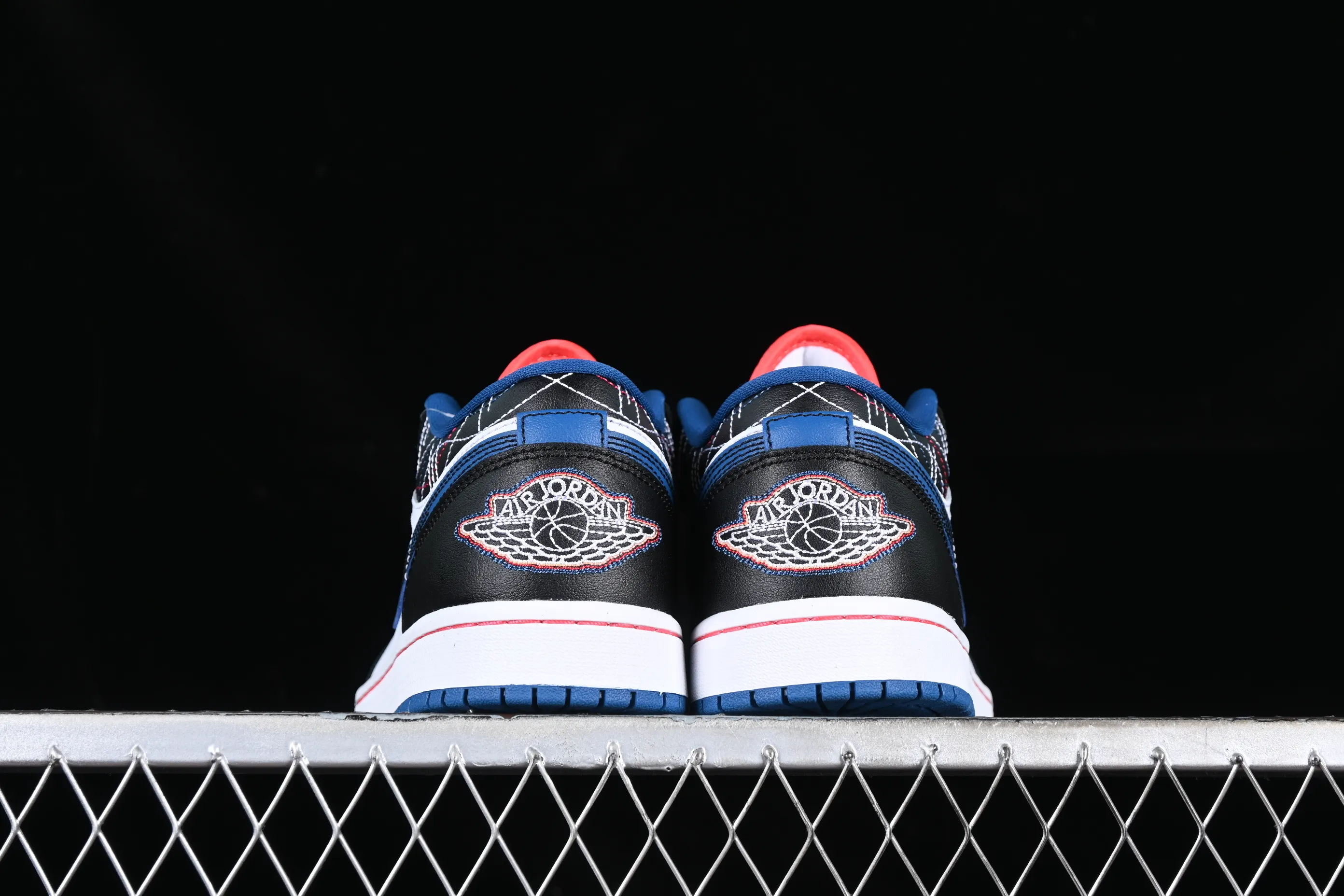 All categories Air Jordan Jordan series basketball shoes Air Jordan 1 Low G version pure original Air Jordan 1 Low SE AJ1 Joe 1 blue and black sashimi embroidery style low-top cultural casual sneakers FV3622-141